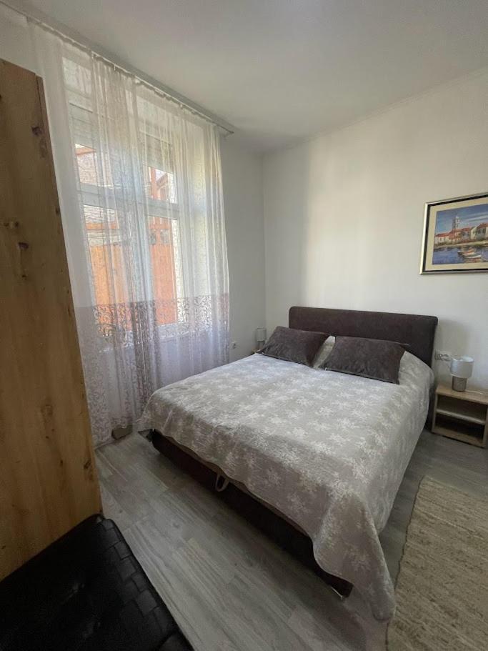 Apartment Milijana Subotica Buitenkant foto