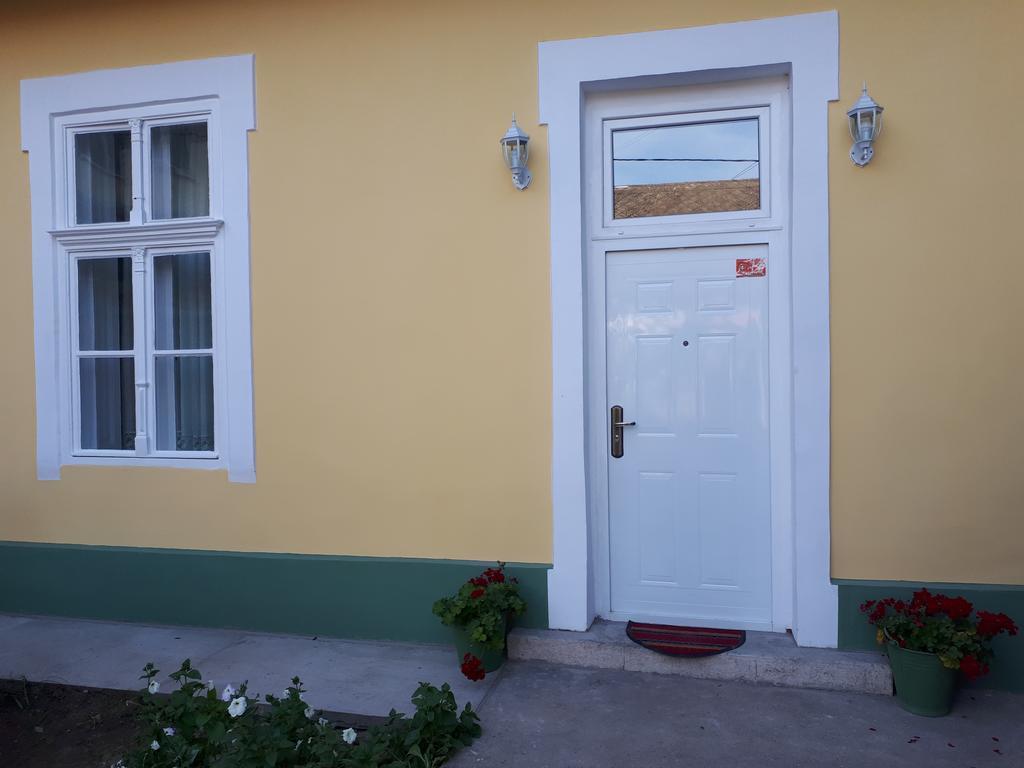 Apartment Milijana Subotica Buitenkant foto